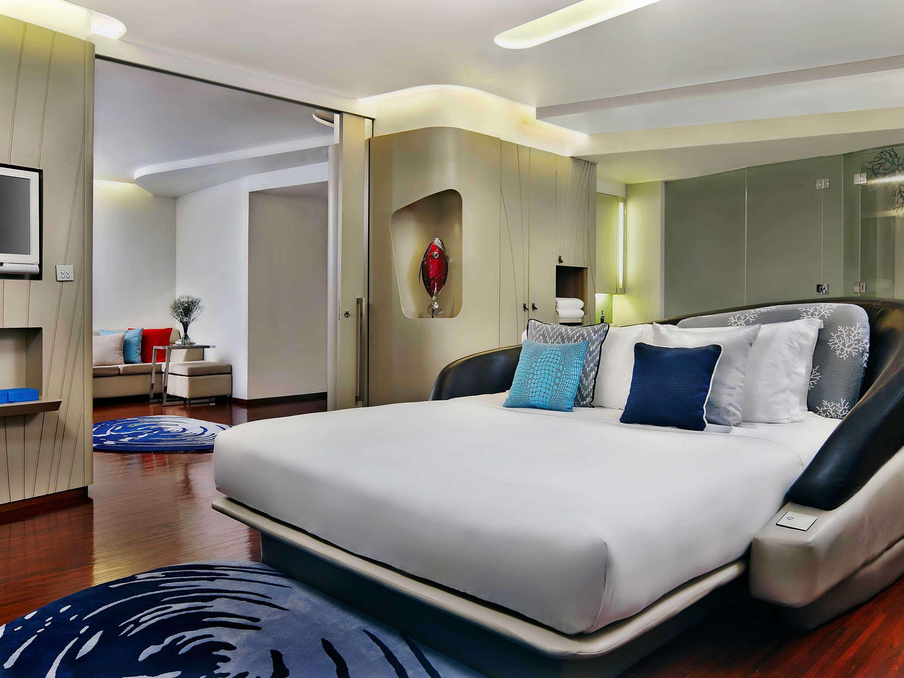 Hotel Baraquda Heeton Pattaya By Compass Hospitality Exterior photo